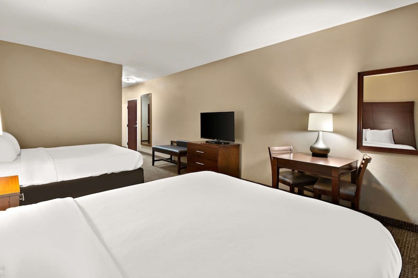 expedia-3165969-25