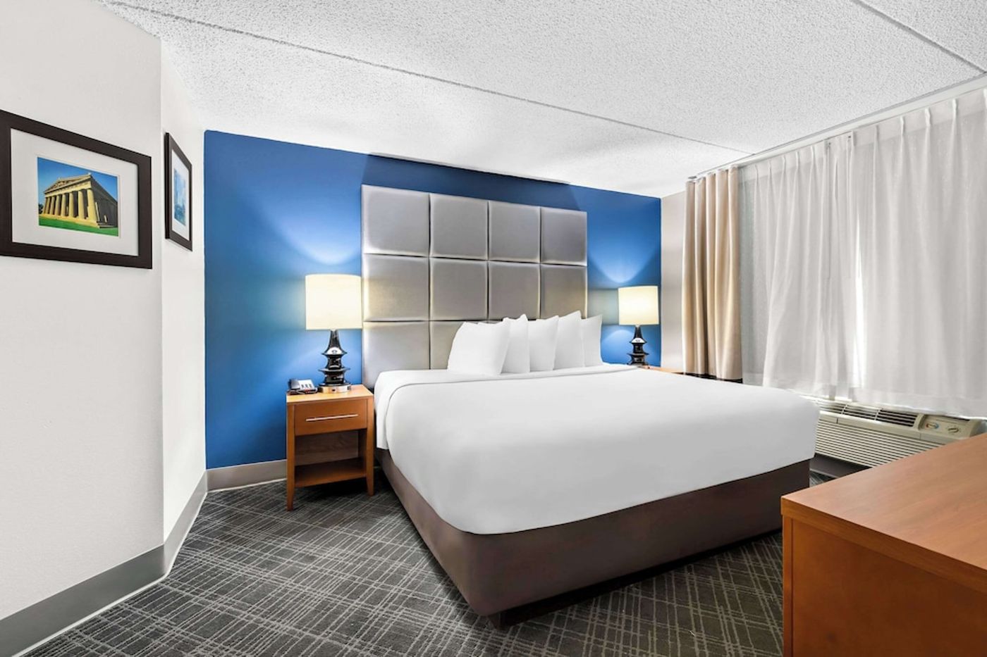 expedia-3162390-30