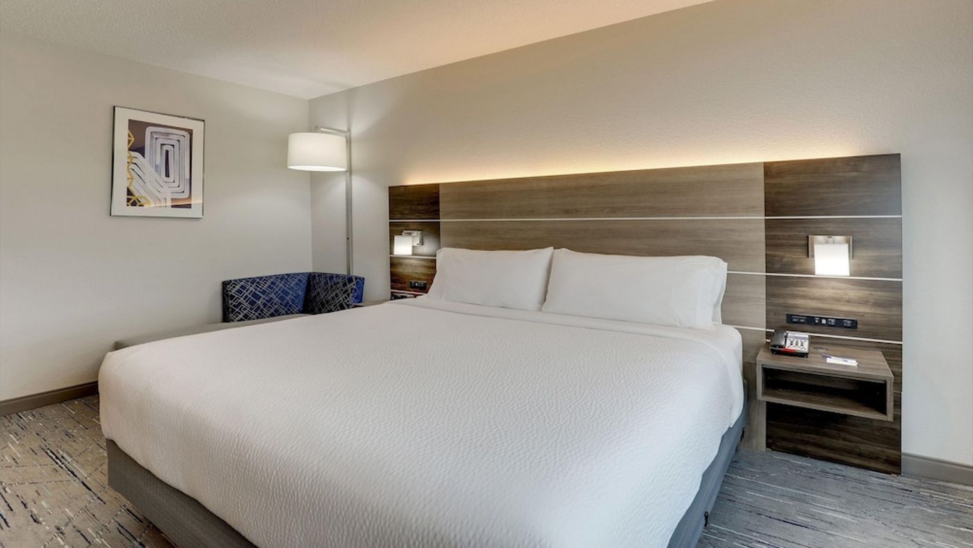 expedia-3165975-26