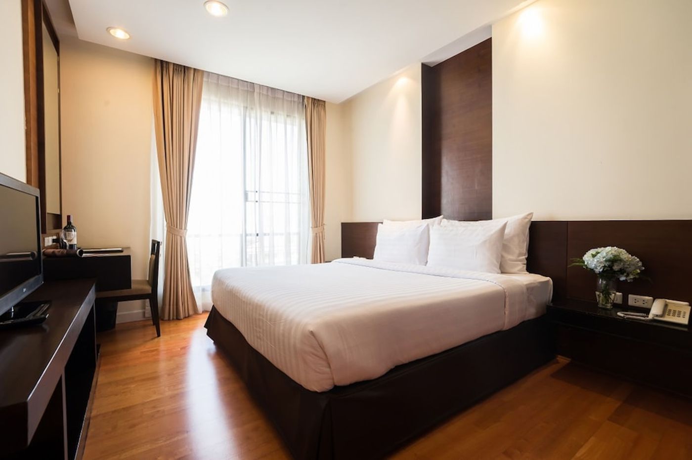 expedia-3162807-14