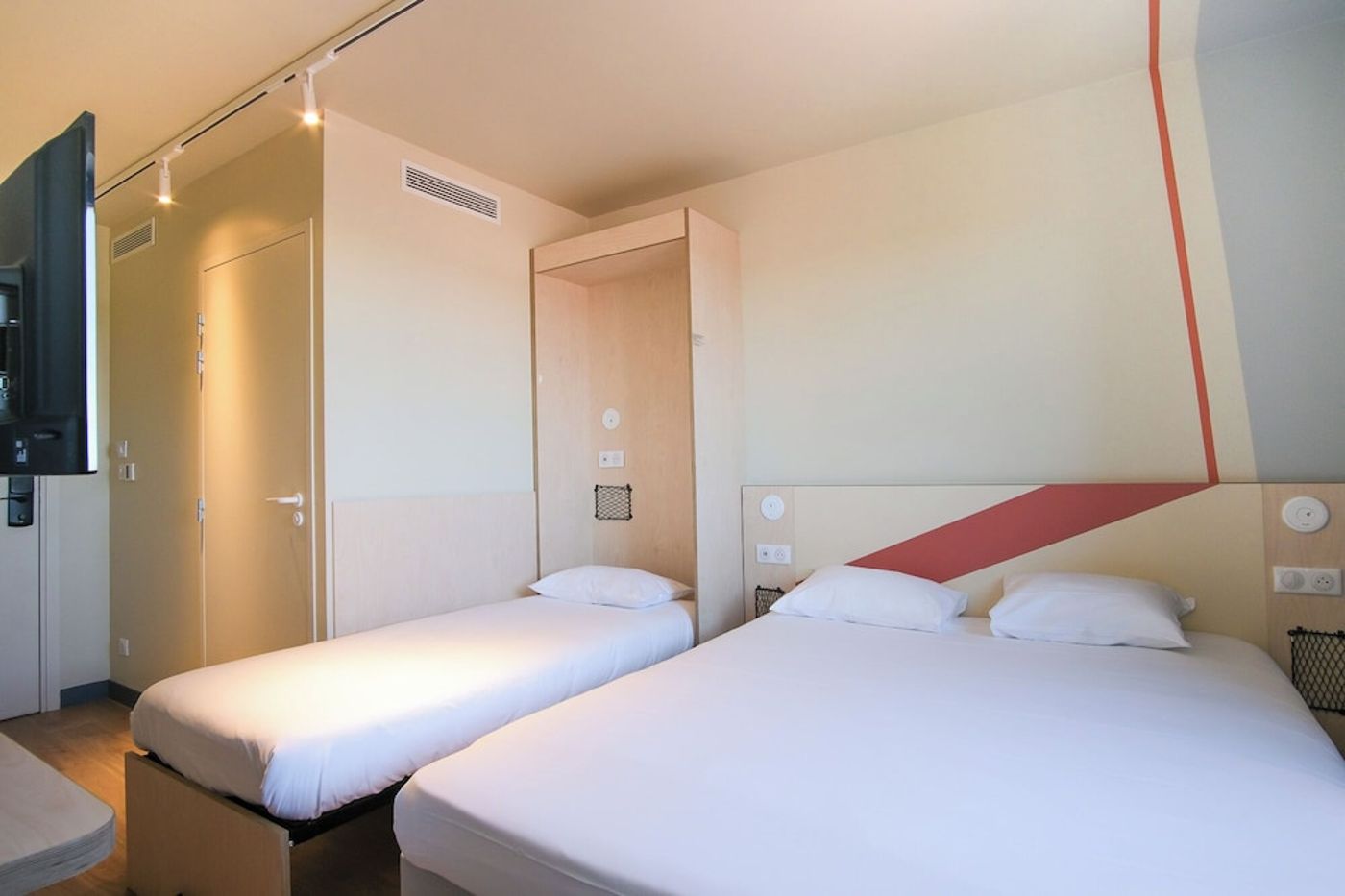 expedia-3163910-20