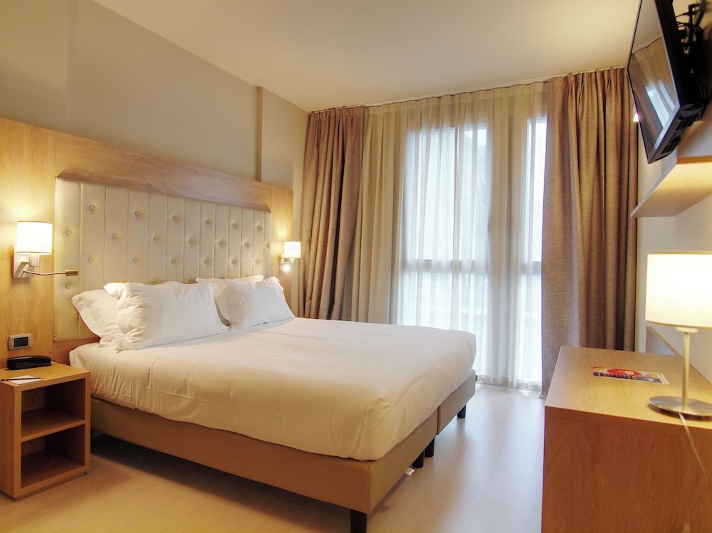 expedia-3163540-12