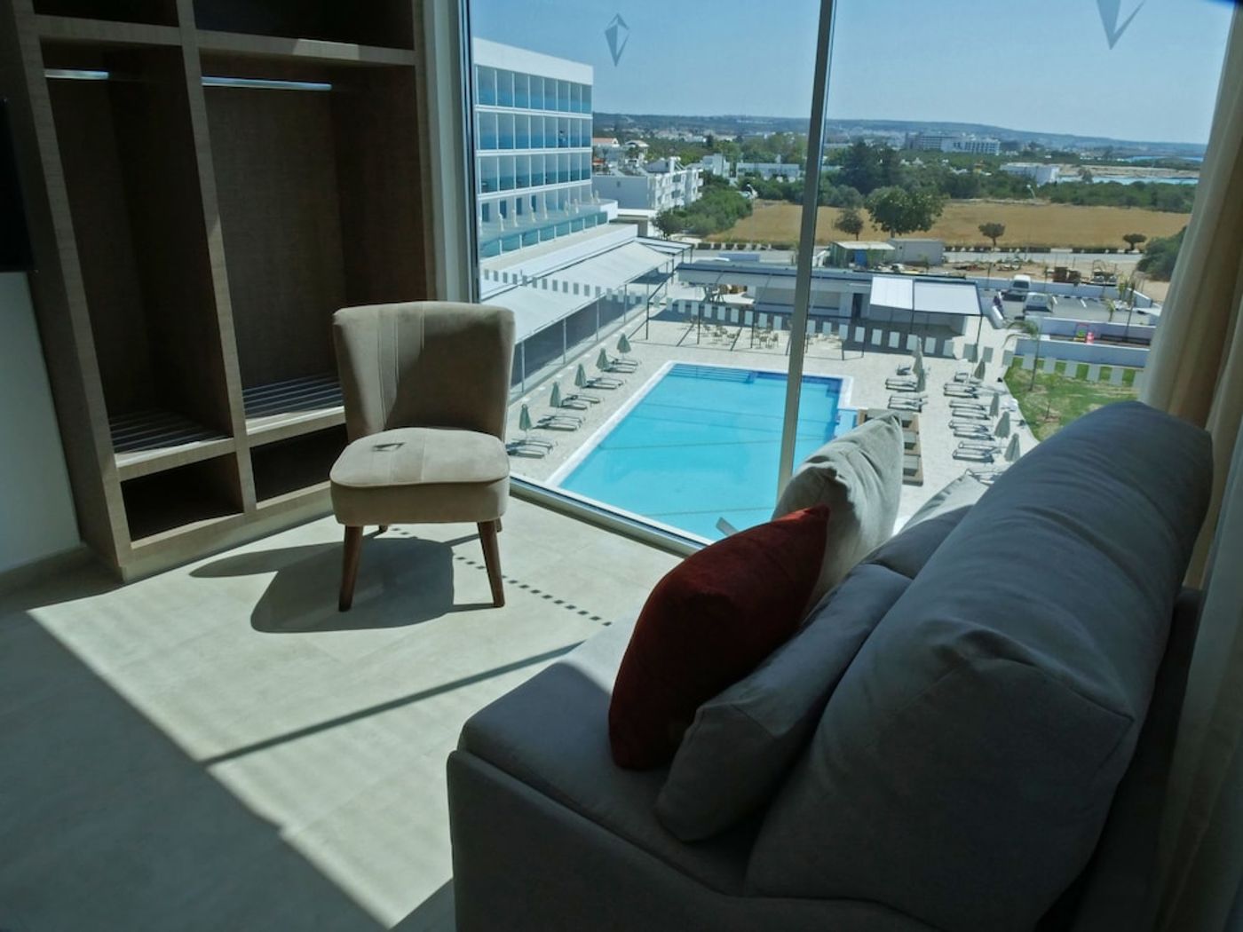 expedia-3166125-7