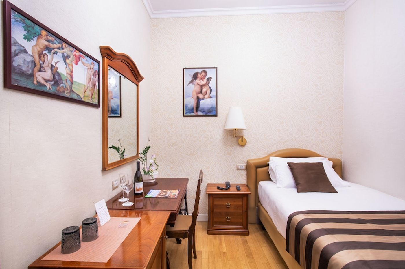 expedia-3165525-7