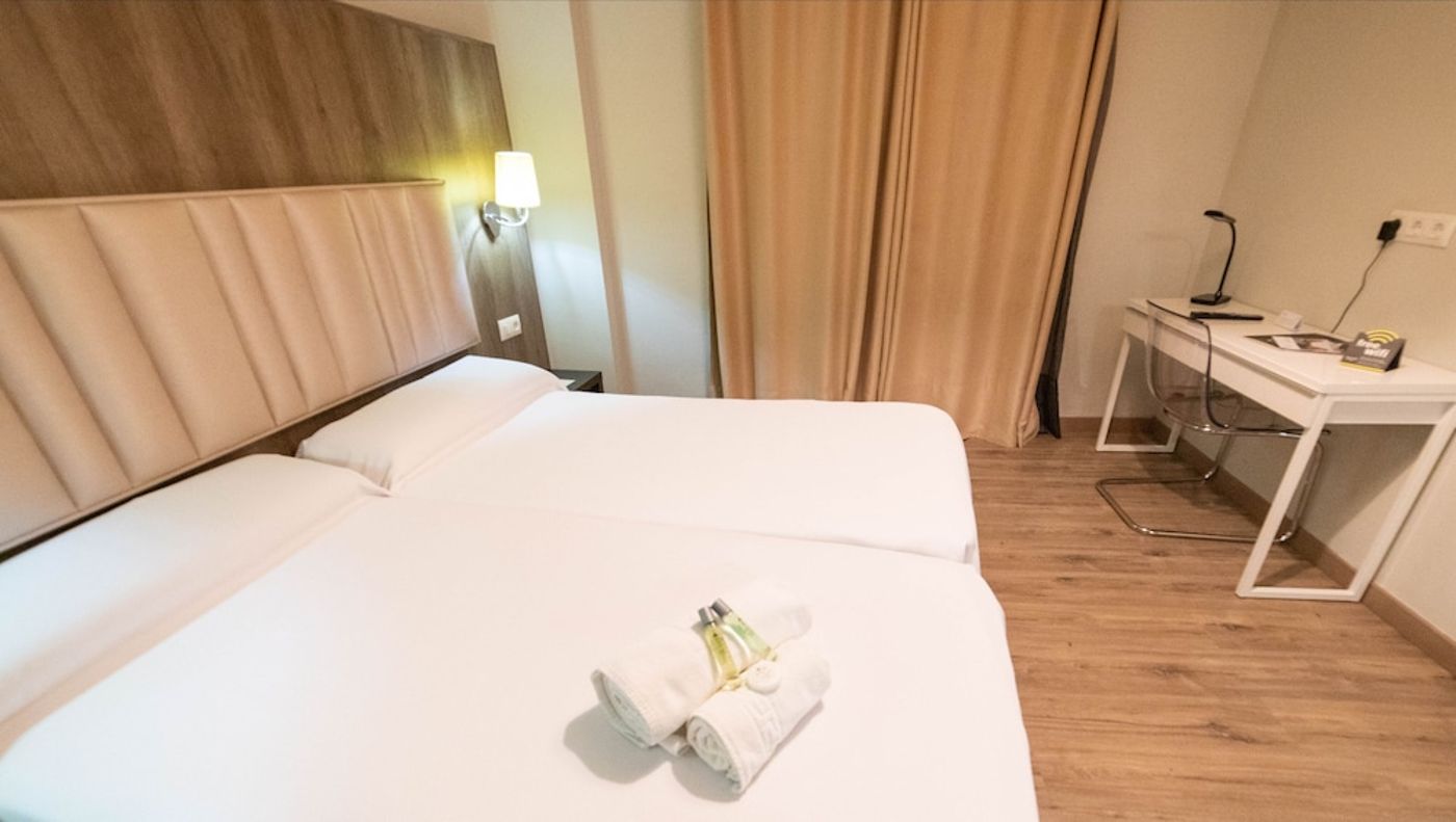expedia-3163839-16