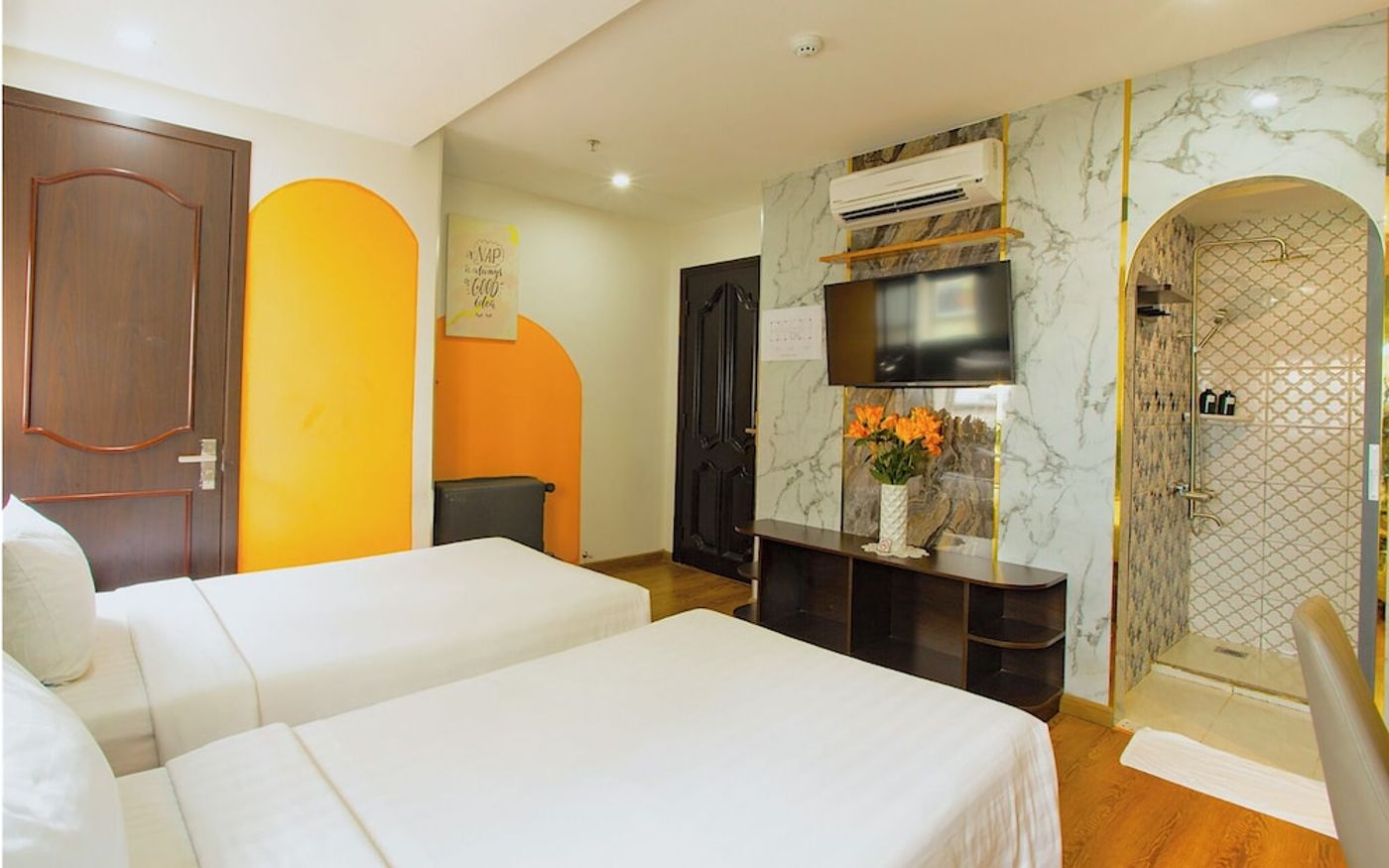 expedia-3163145-25