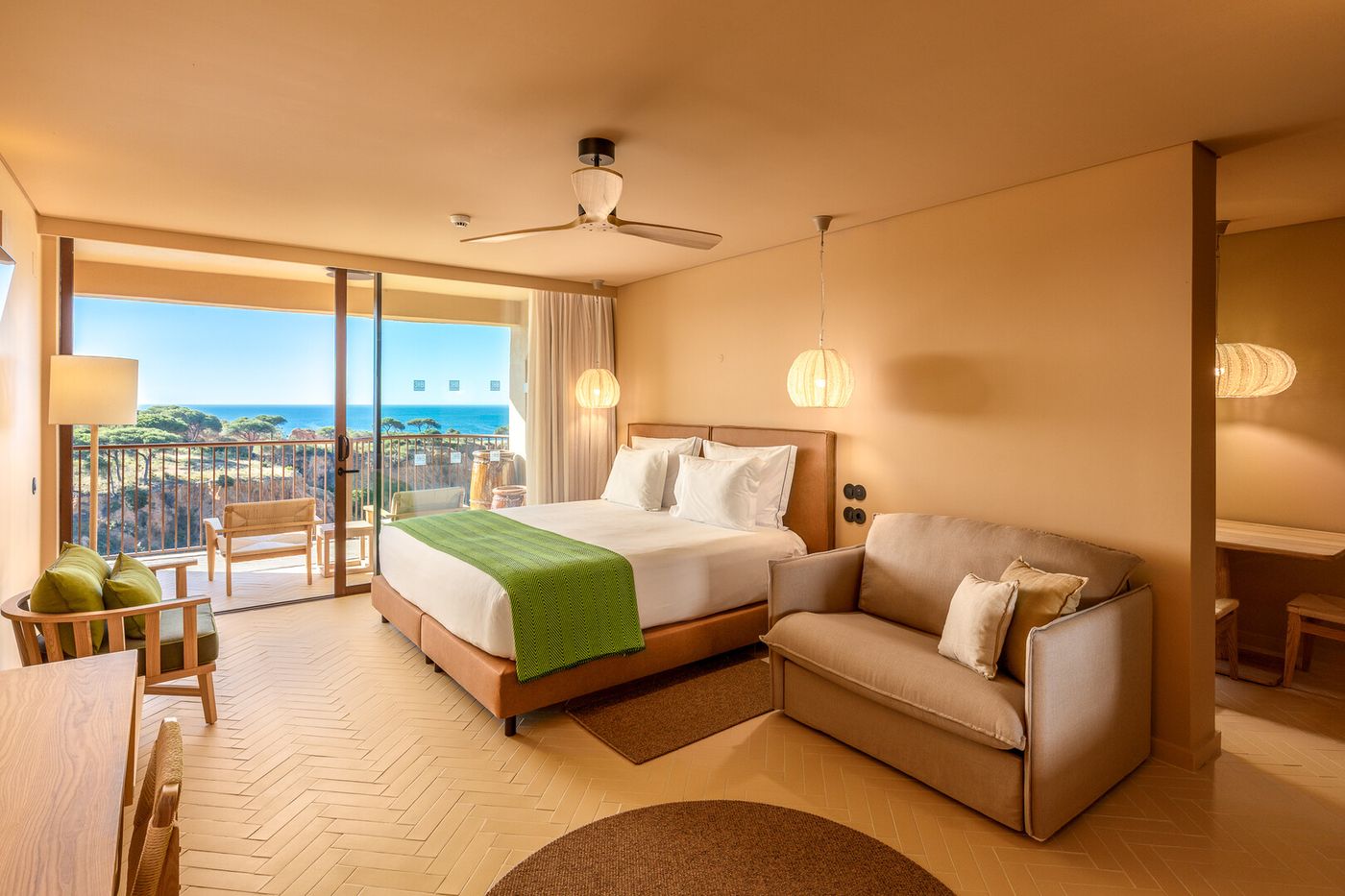 02.02.26 3HB Falesia Beach