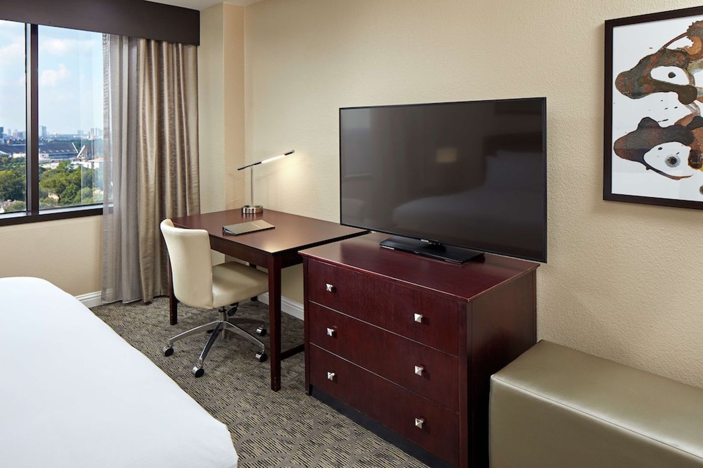 expedia-3158491-25