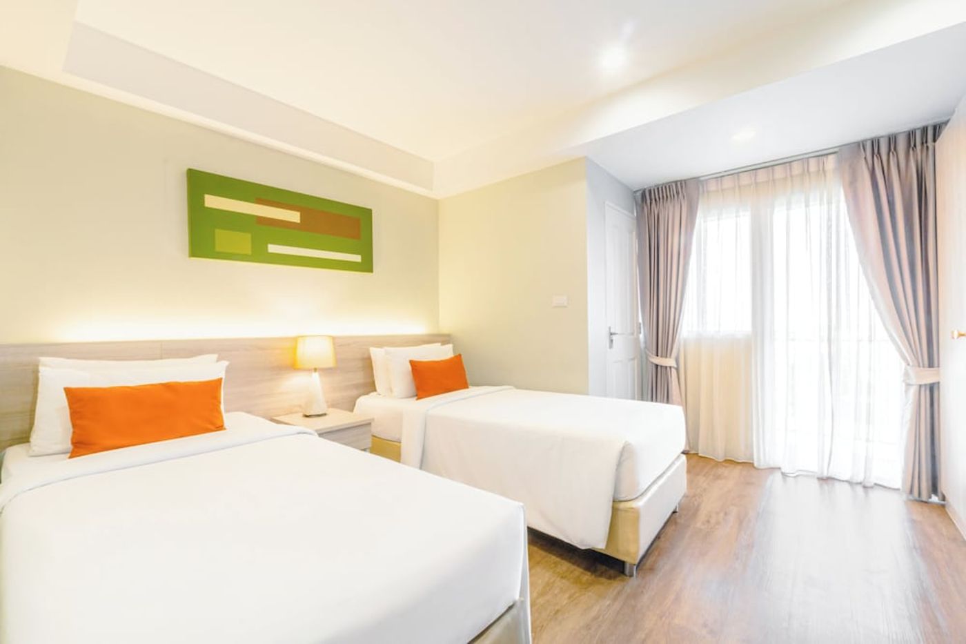 expedia-3162915-24