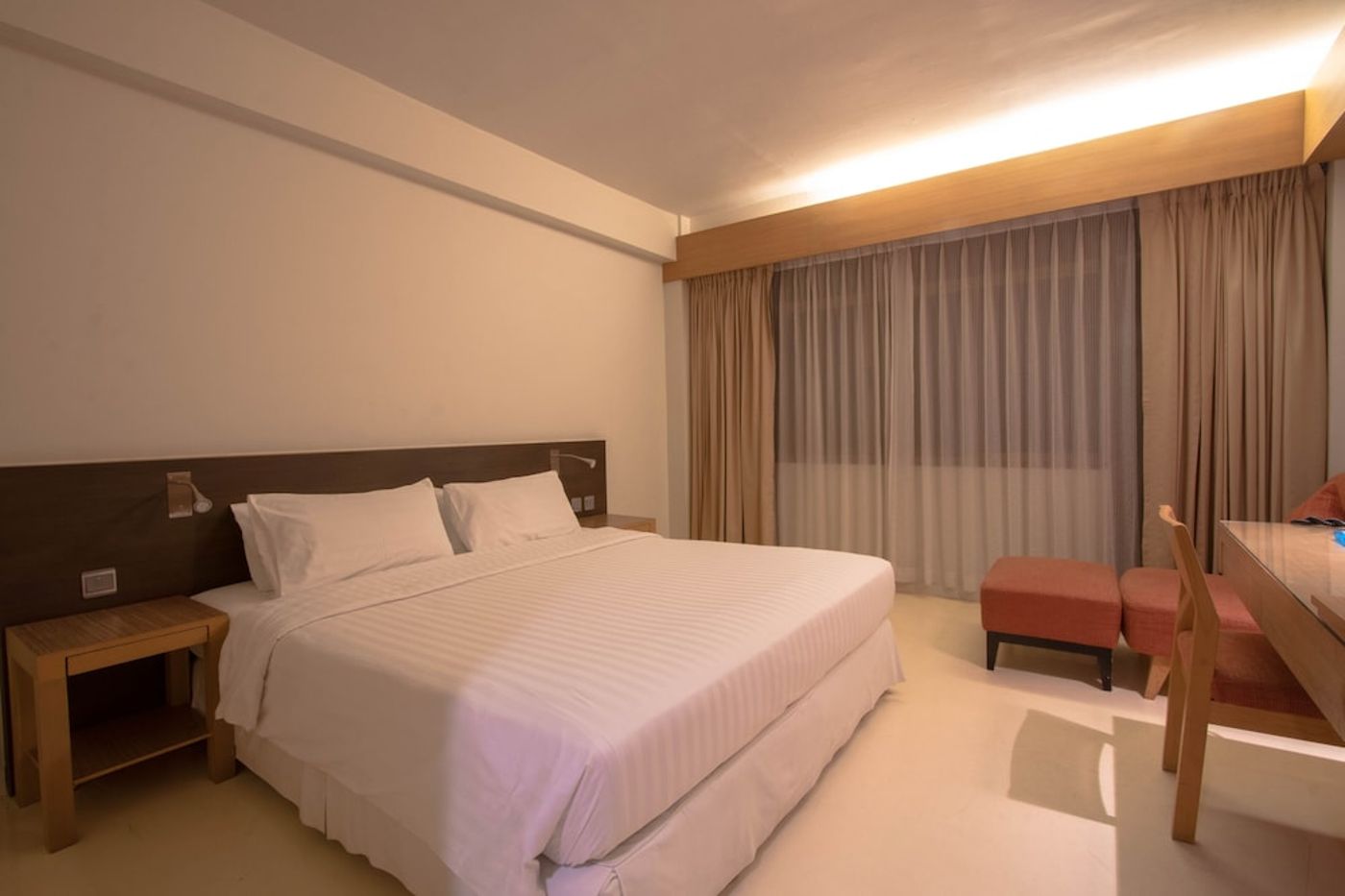 expedia-3162897-15