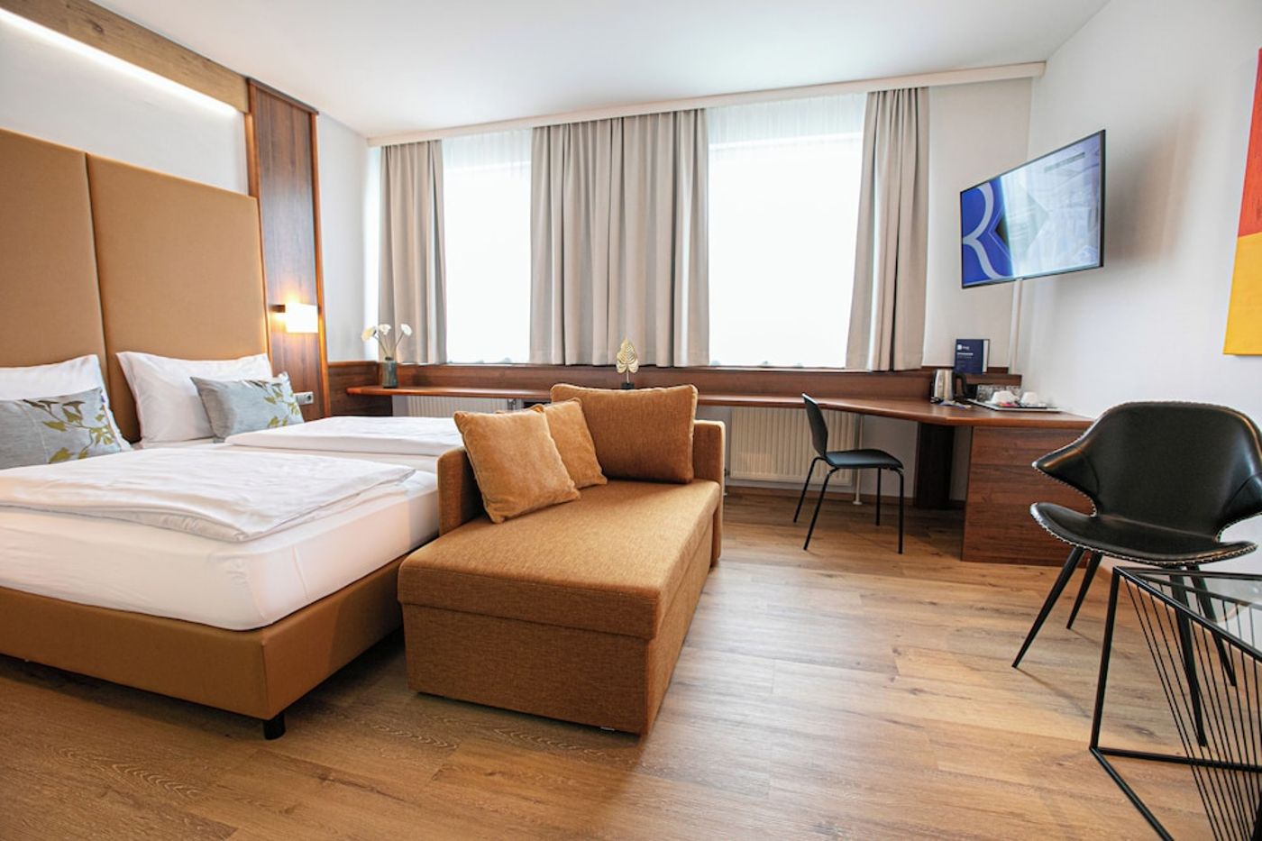 expedia-3163946-26