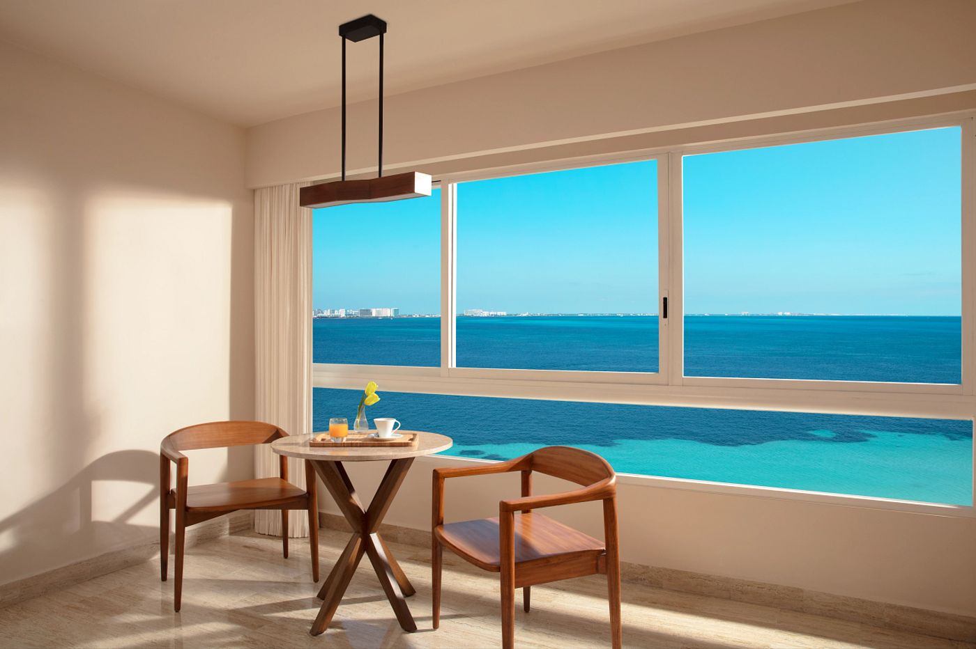  Dreams Sands Cancun Resort & Spa 27.08