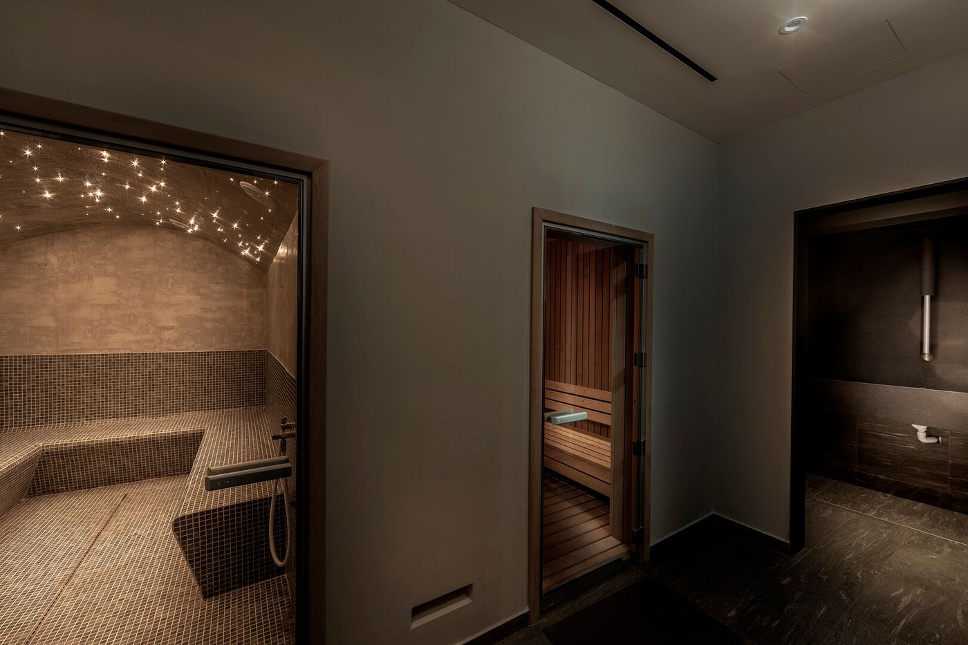 Anemi Hotel & Suites 14.04