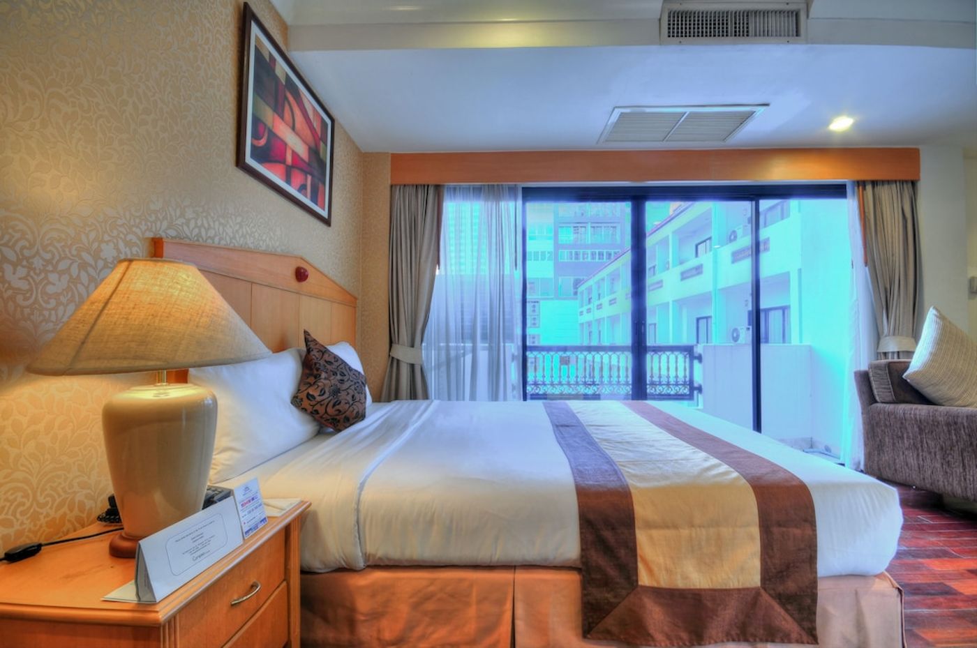 expedia-3166255-7