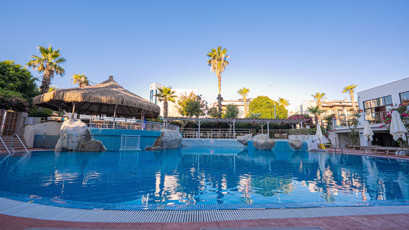 Begonville Hotel