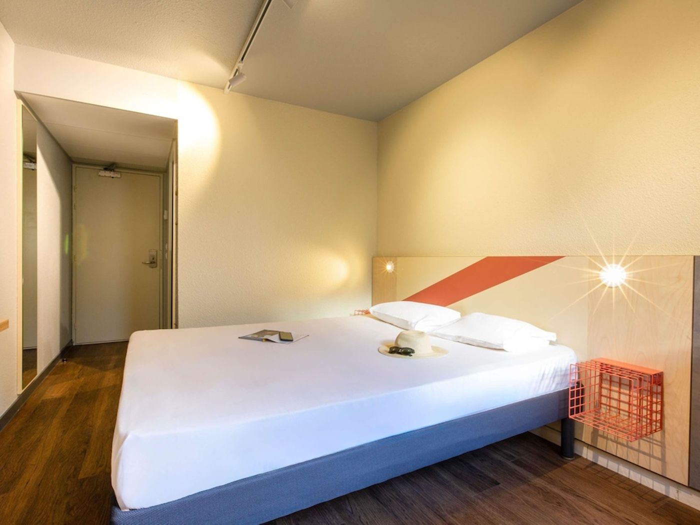 expedia-3165690-14