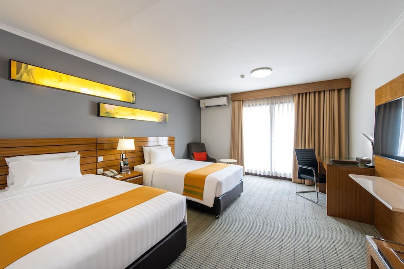 expedia-3162850-26