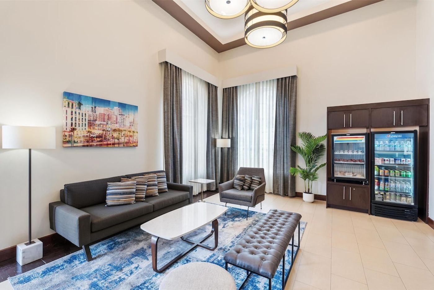 expedia-3163676-5