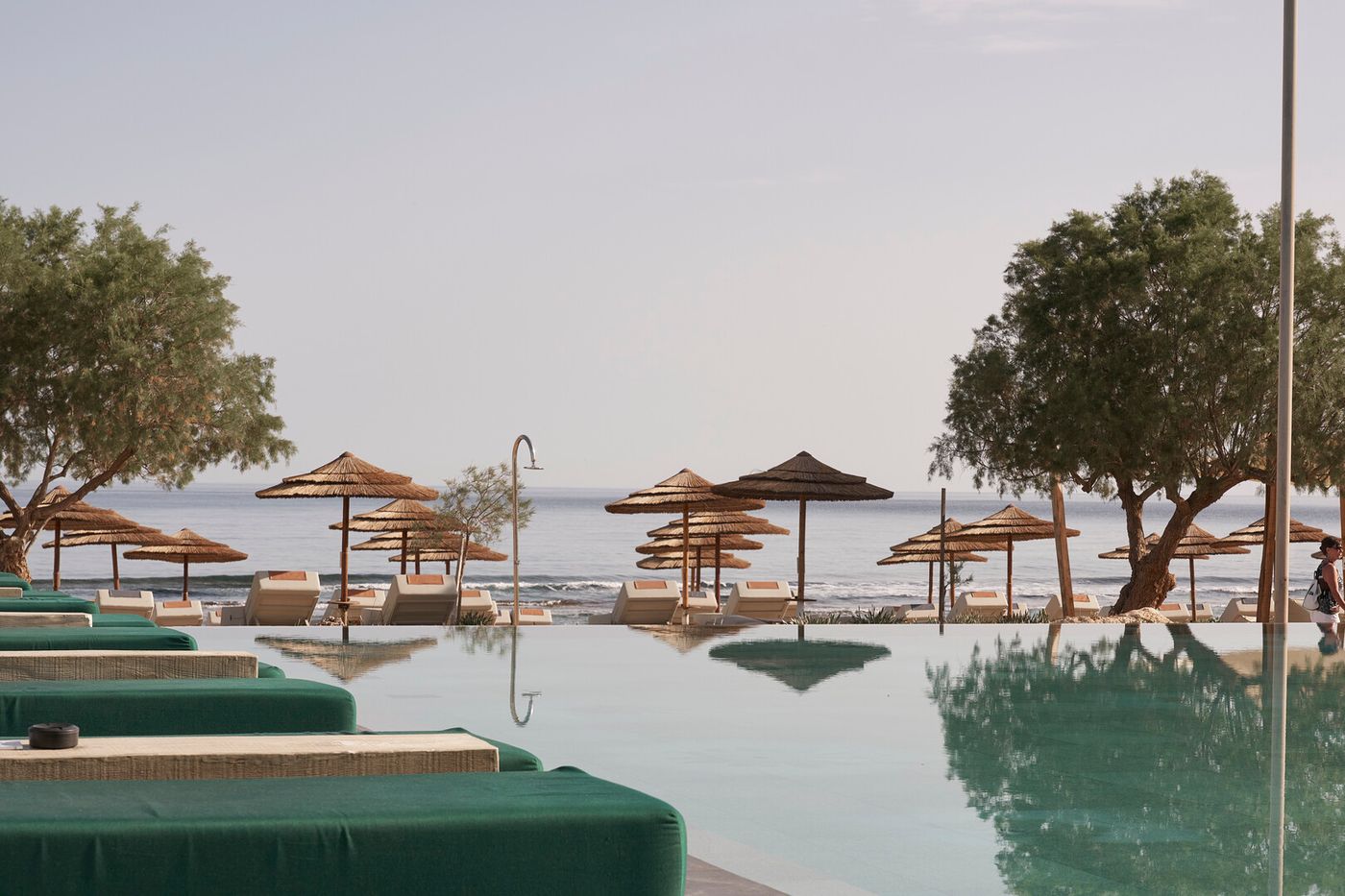 Paralos Kosta Alimia