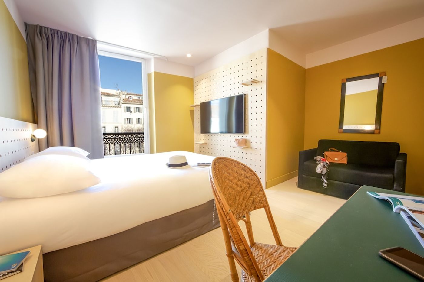 expedia-3165537-12