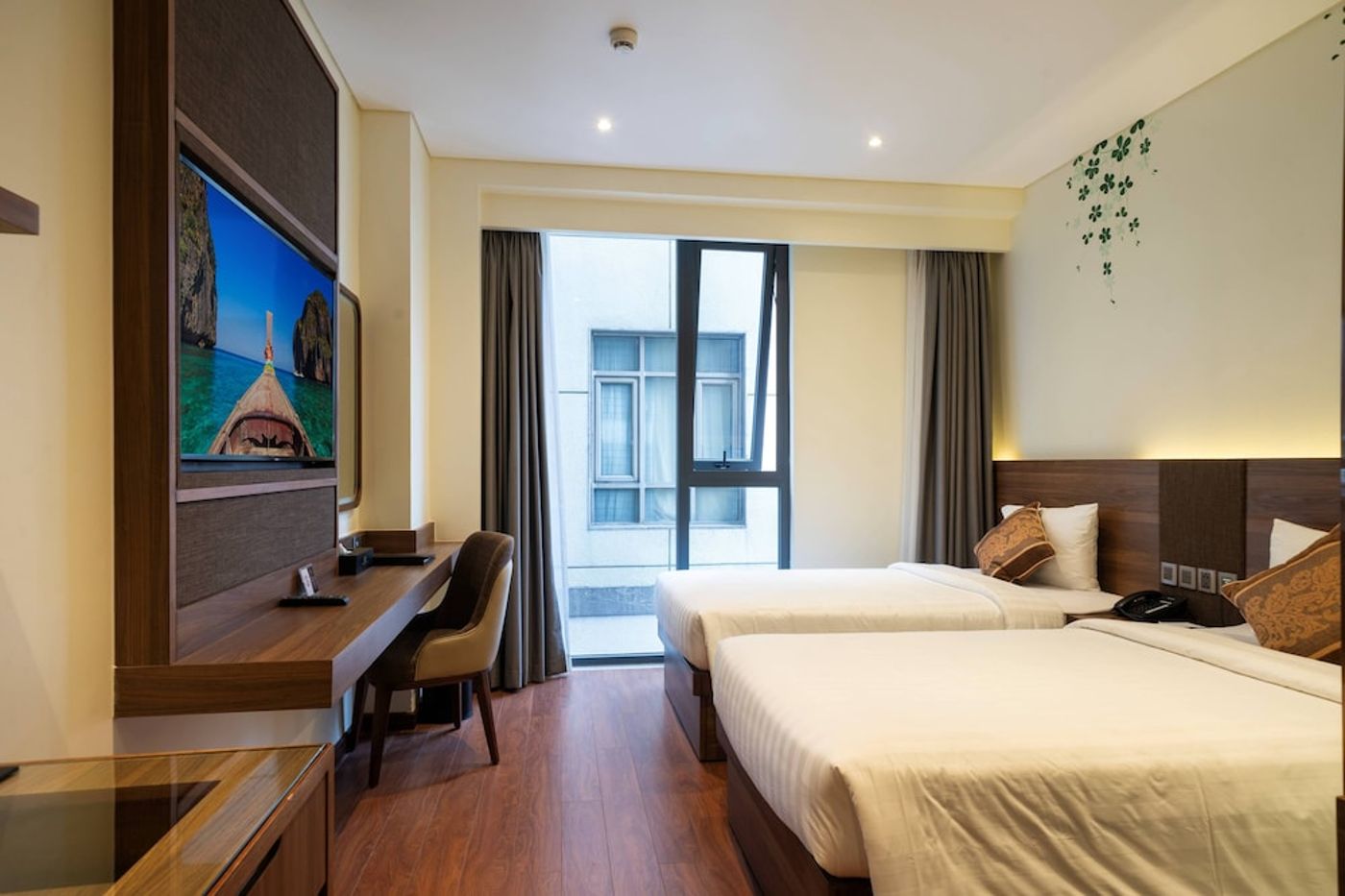 expedia-3163967-27