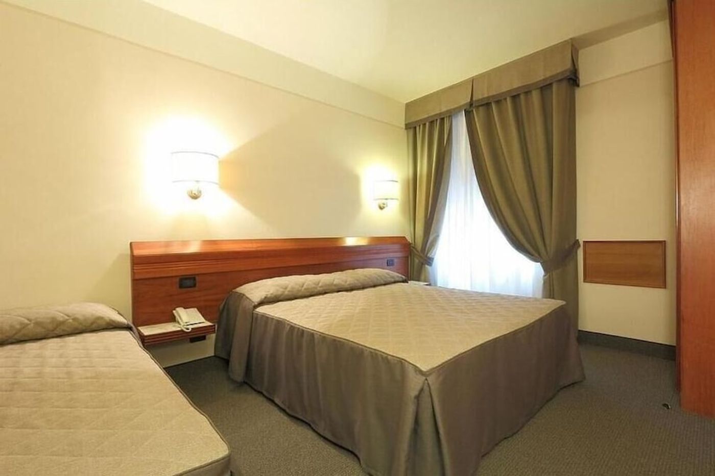 expedia-3165055-14