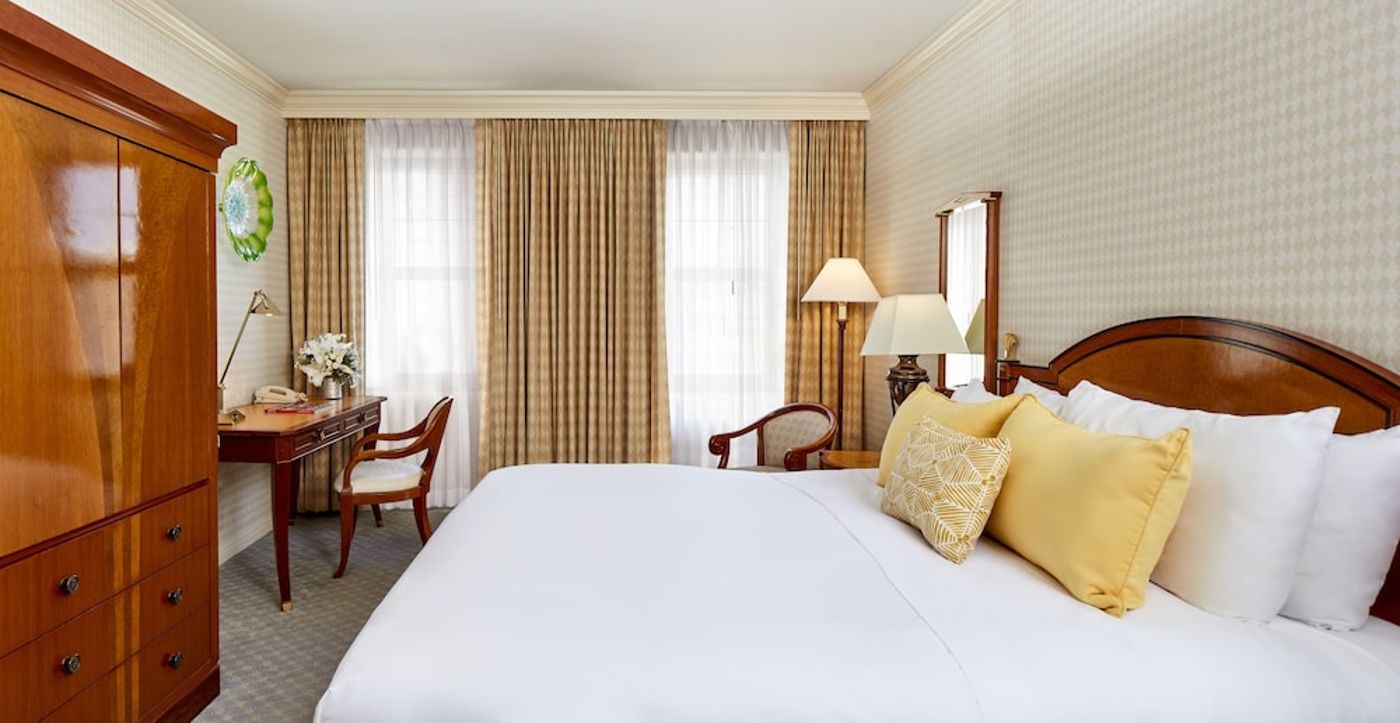expedia-3158745-9