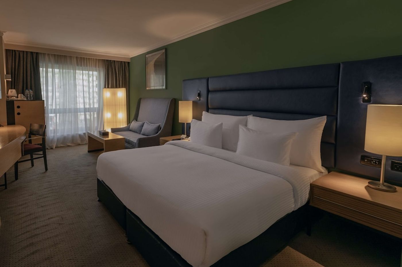 expedia-3159759-24