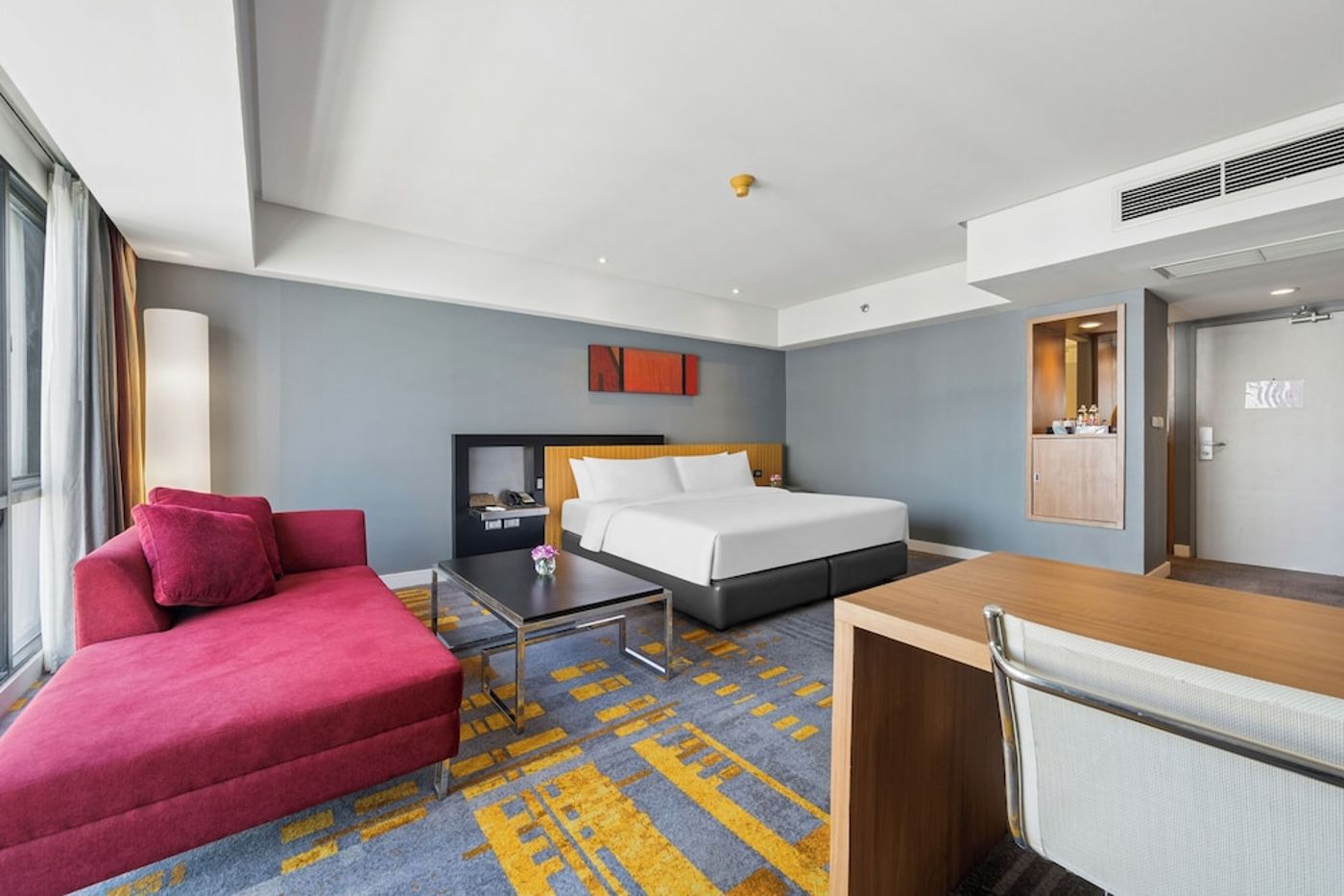 expedia-3162778-30