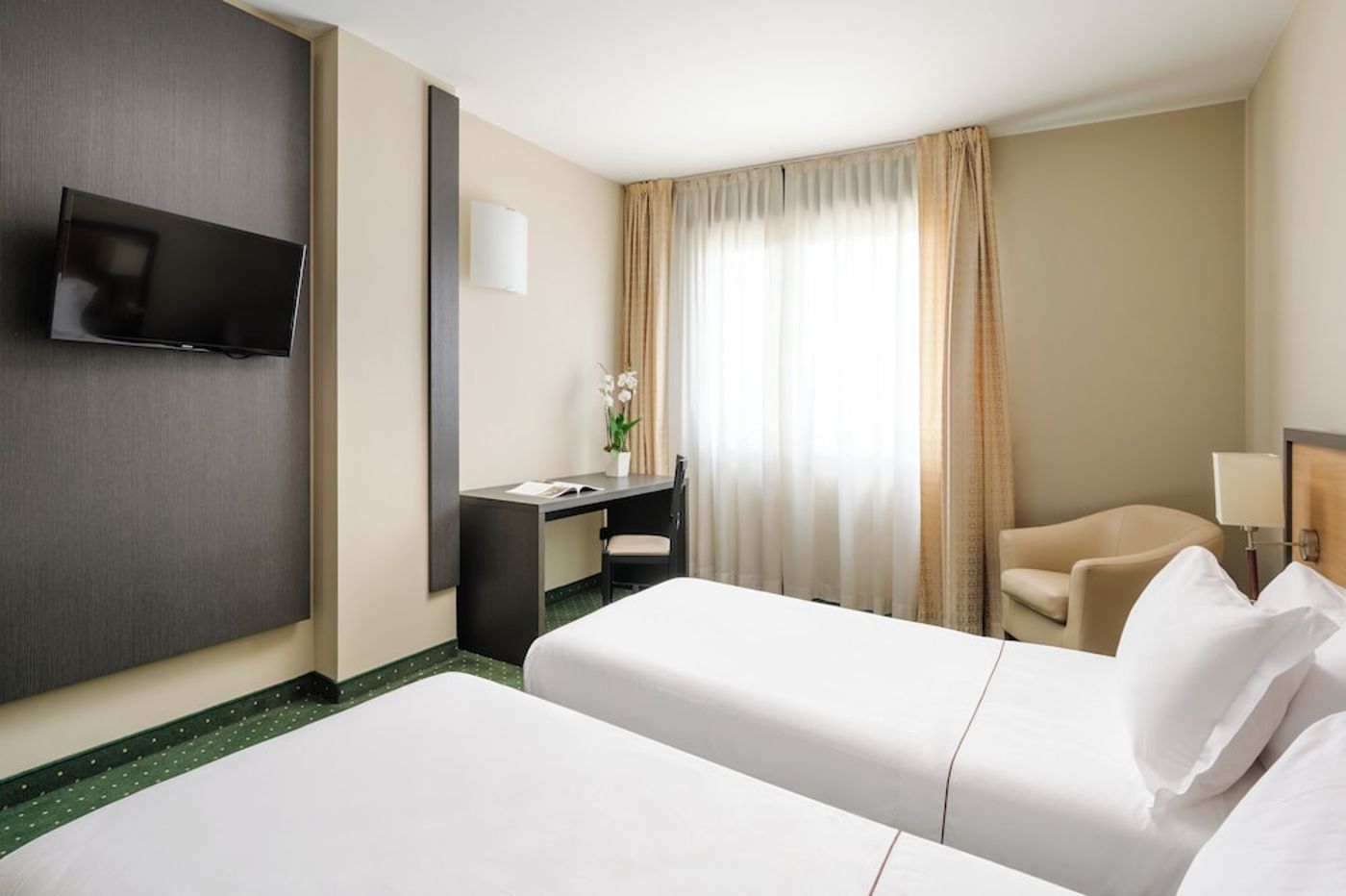 expedia-3163554-18