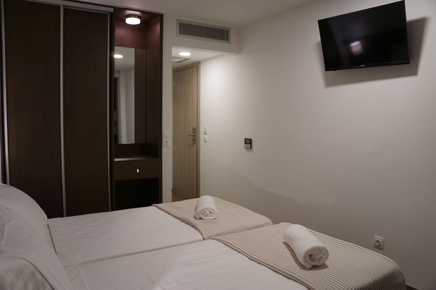 expedia-3165236-12