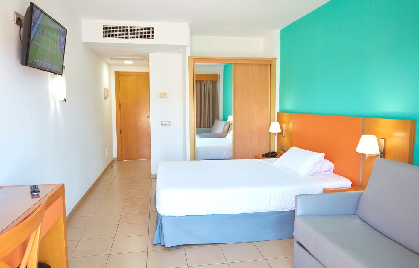 10.03.26 Chatur Costa Caleta