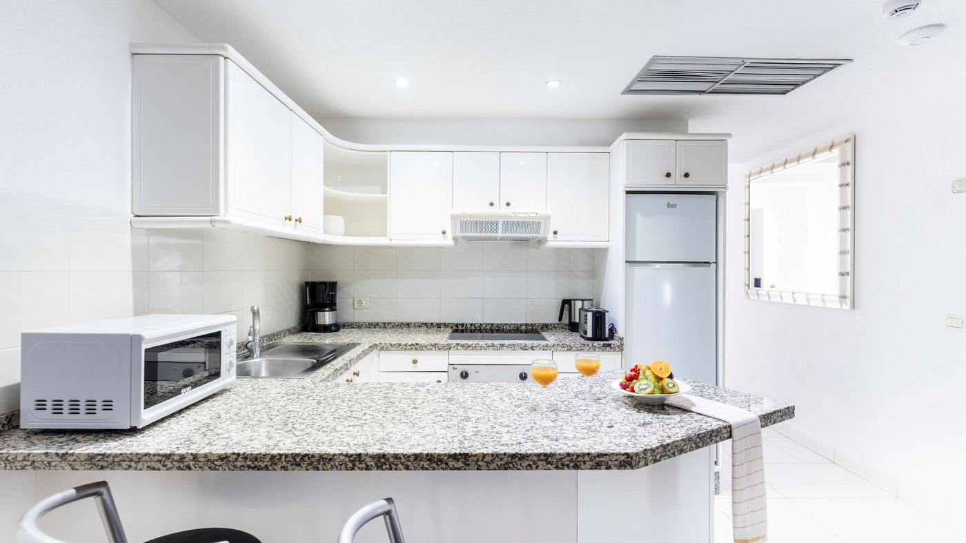 15.12.25 ONA Beverly Hills Heights