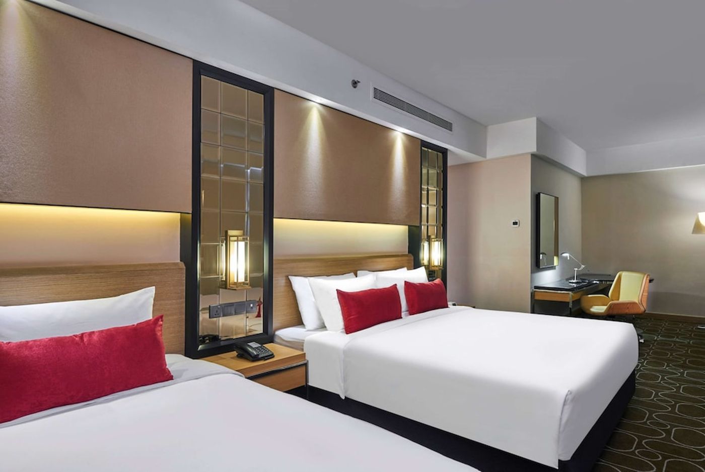 expedia-3166854-24