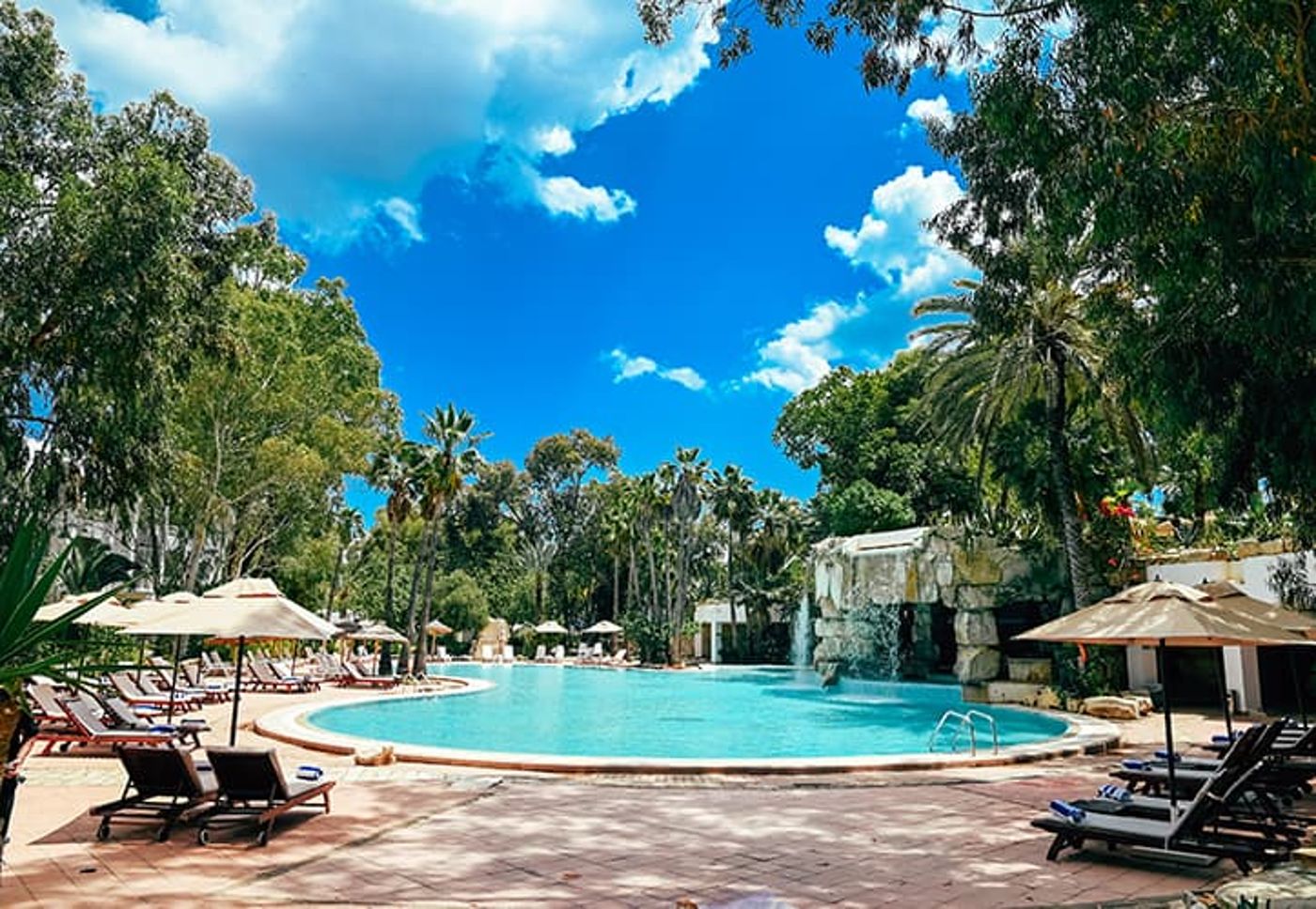 tunisia lodge 23.09