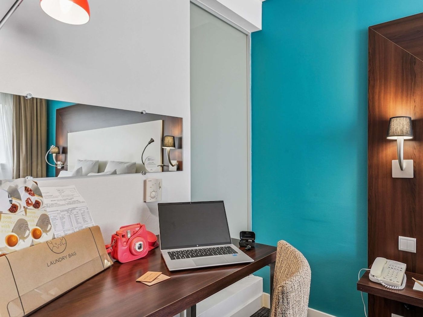 expedia-3163765-30