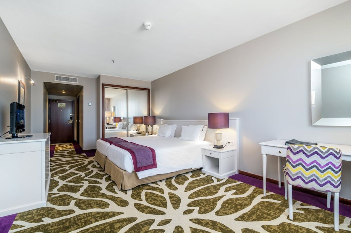 expedia-3163776-20