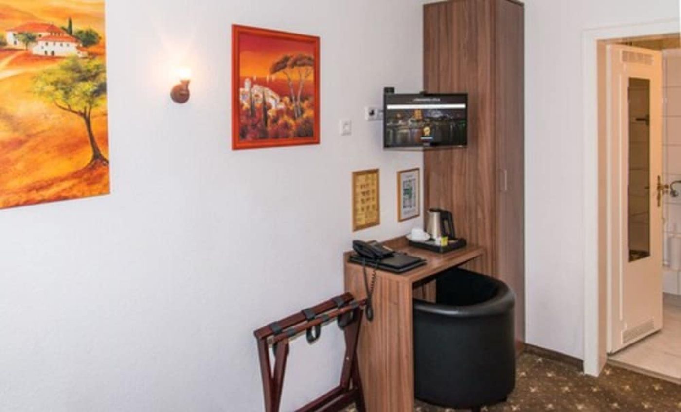 expedia-3161389-9