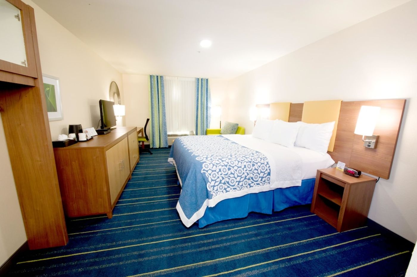 expedia-3159173-4