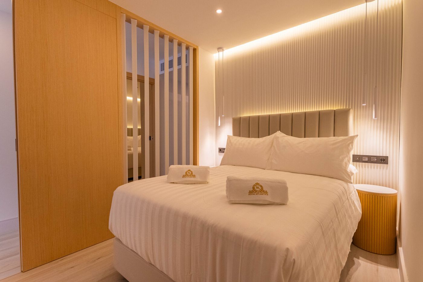 ROYAL ATLANTICO