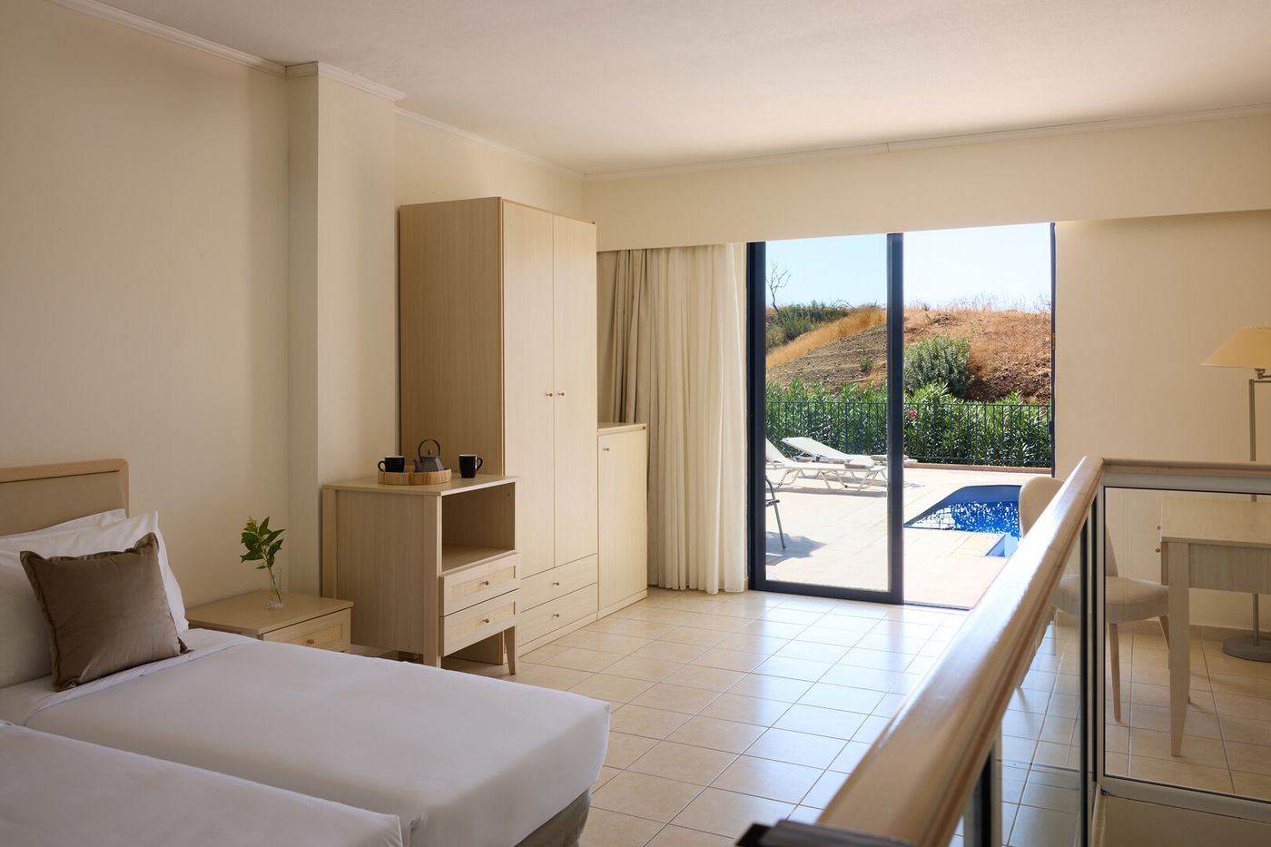 Kiotari Miraluna Beach Resort