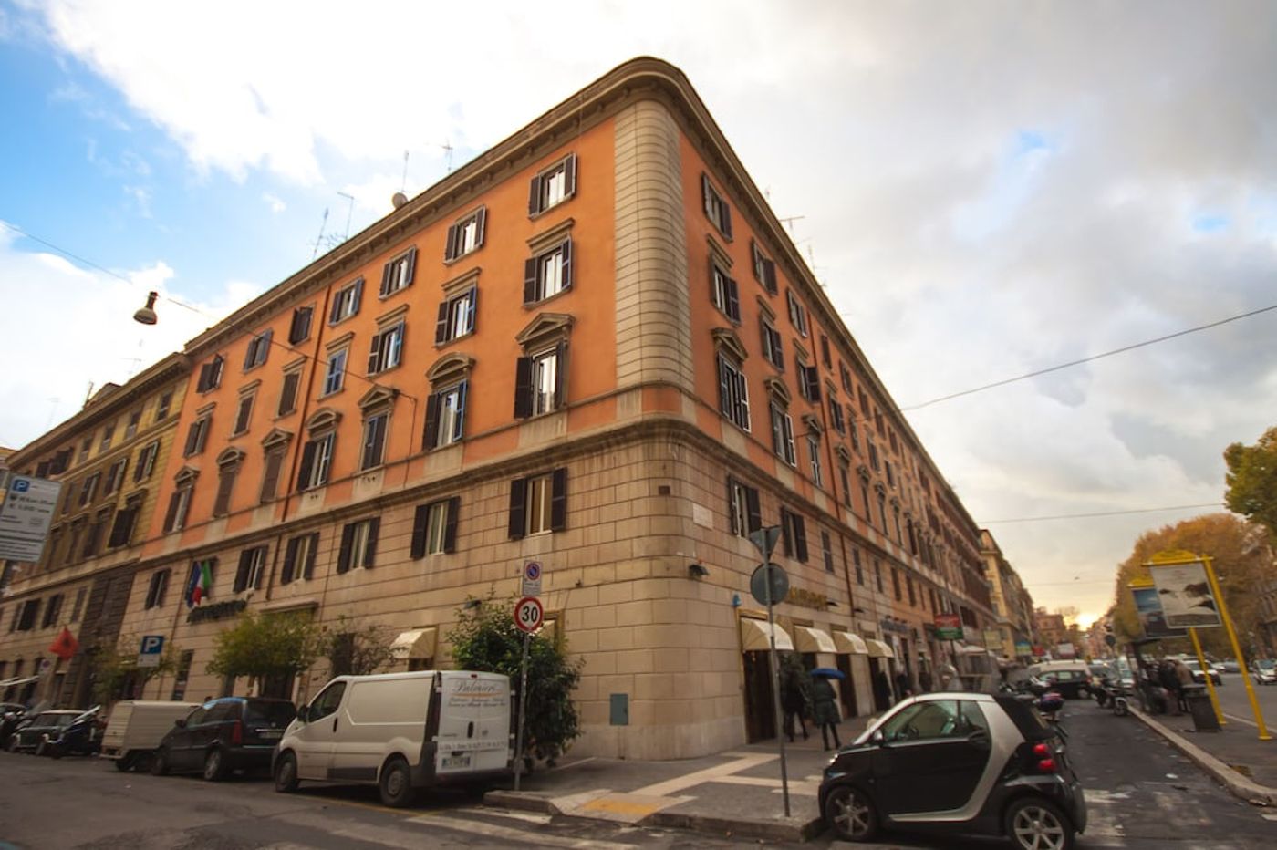 expedia-3165123-4