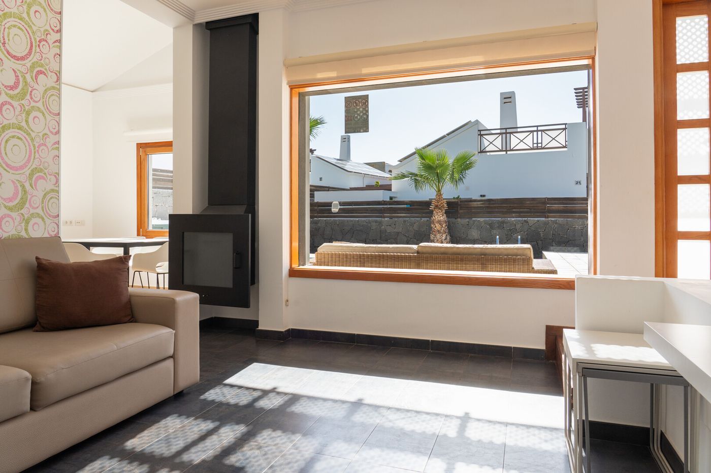 VILLAS PLAYA BLANCA BEACH MATE