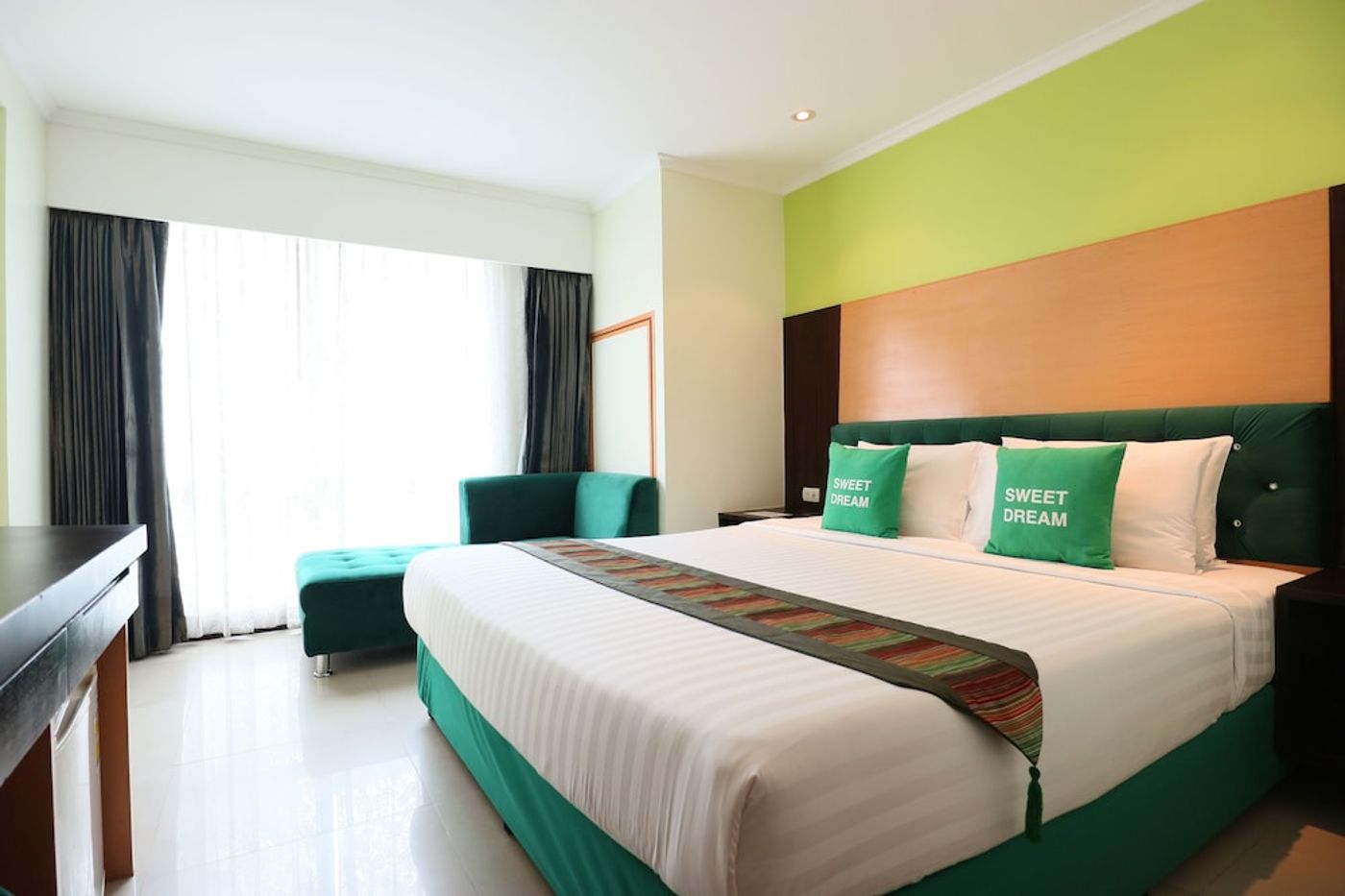 expedia-3162869-15