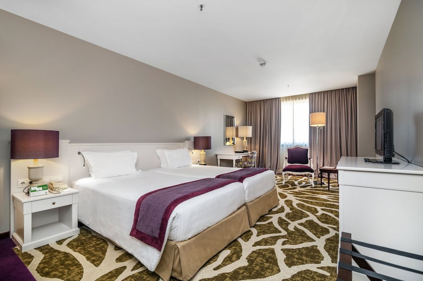 expedia-3163776-24