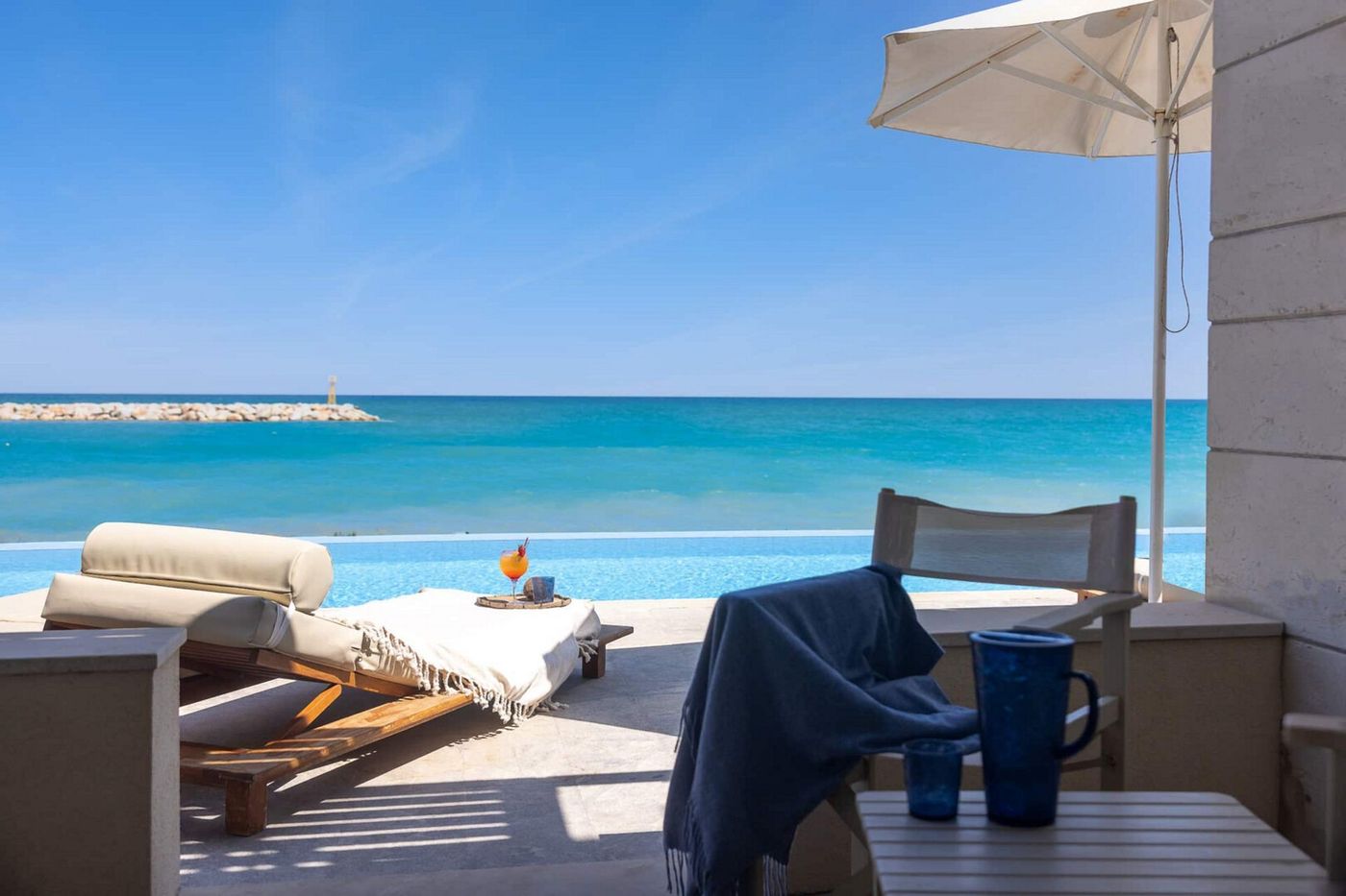 Giannoulis Grand Bay Beach Resort – Adults Only