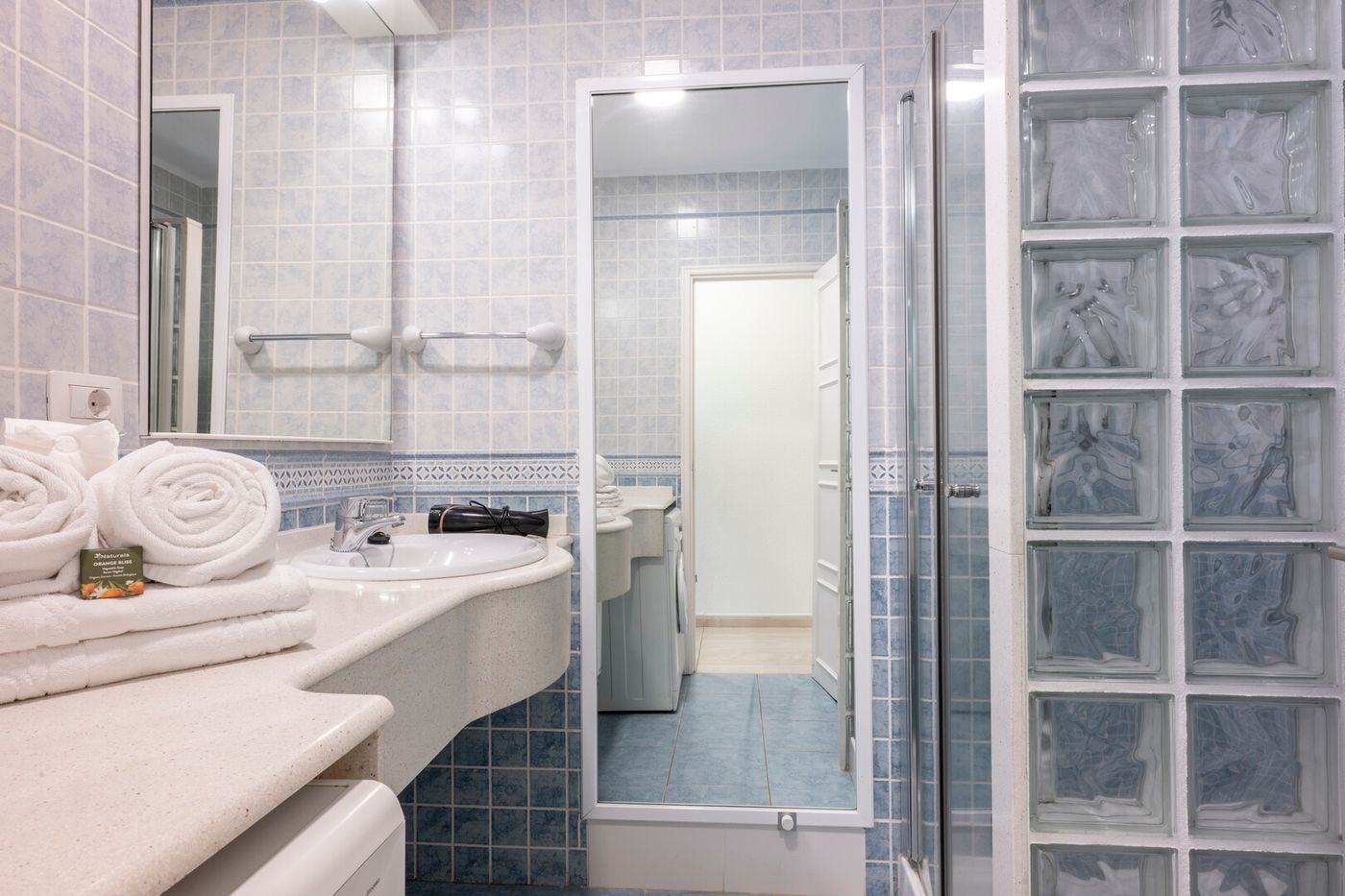 11.02.26 ONA SUENO AZUL