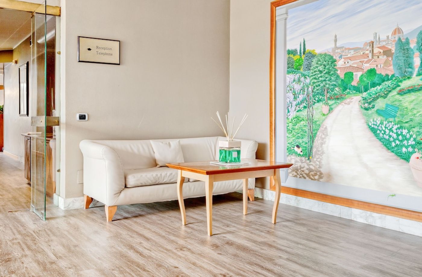 expedia-3158485-8
