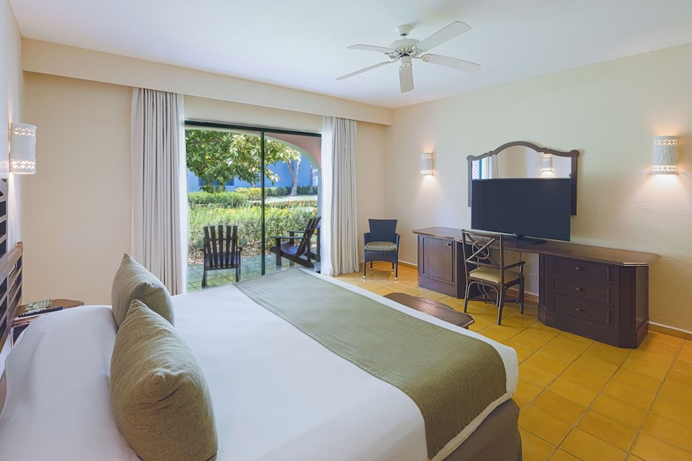 expedia-3166136-29