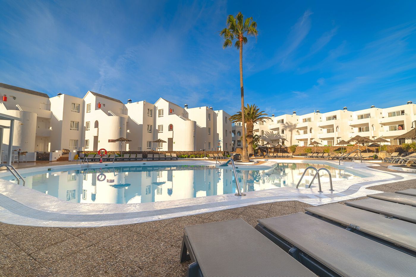 30.03.26 Hotel Siroco & Serenity